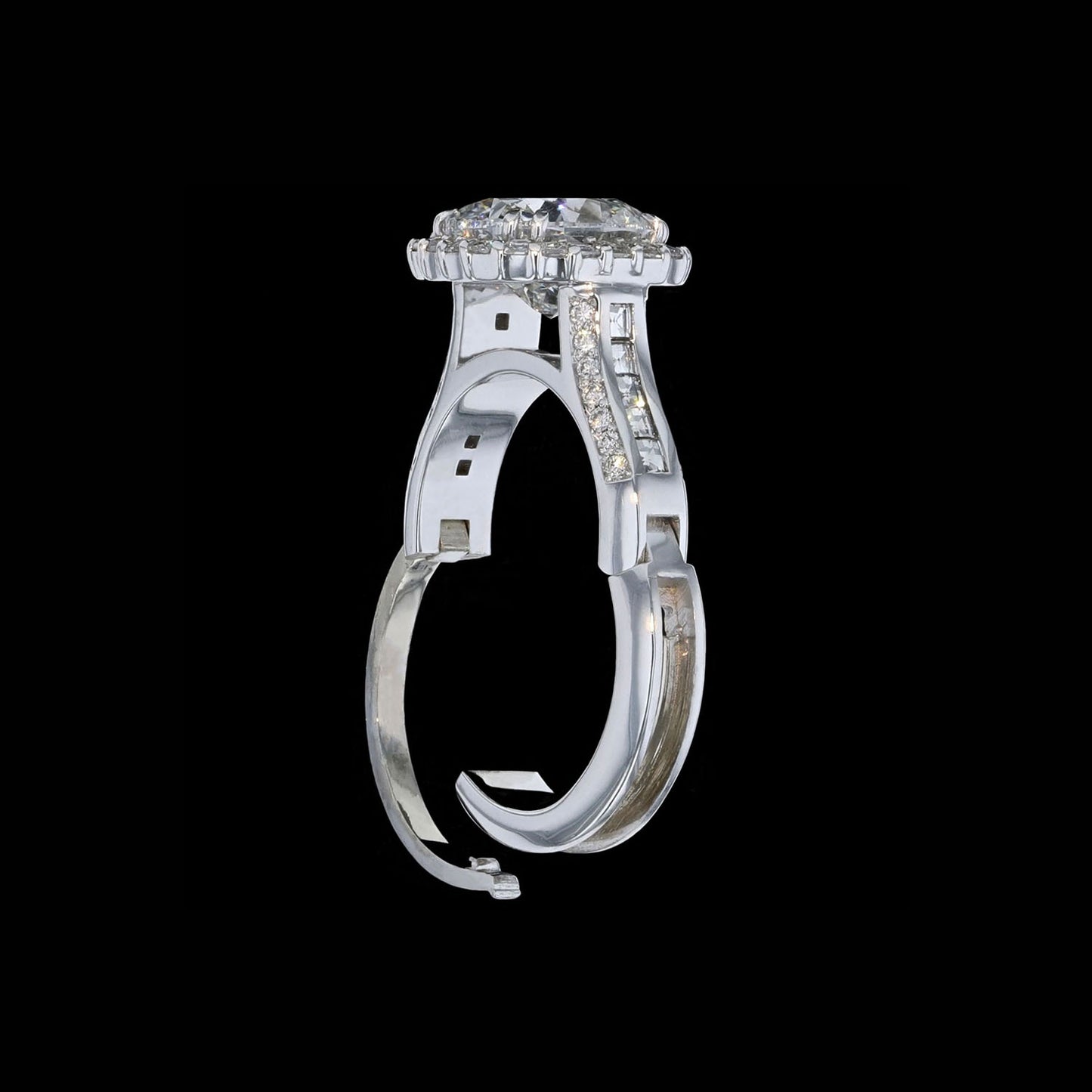Ring Cushion Blaze Frame Lock Shank