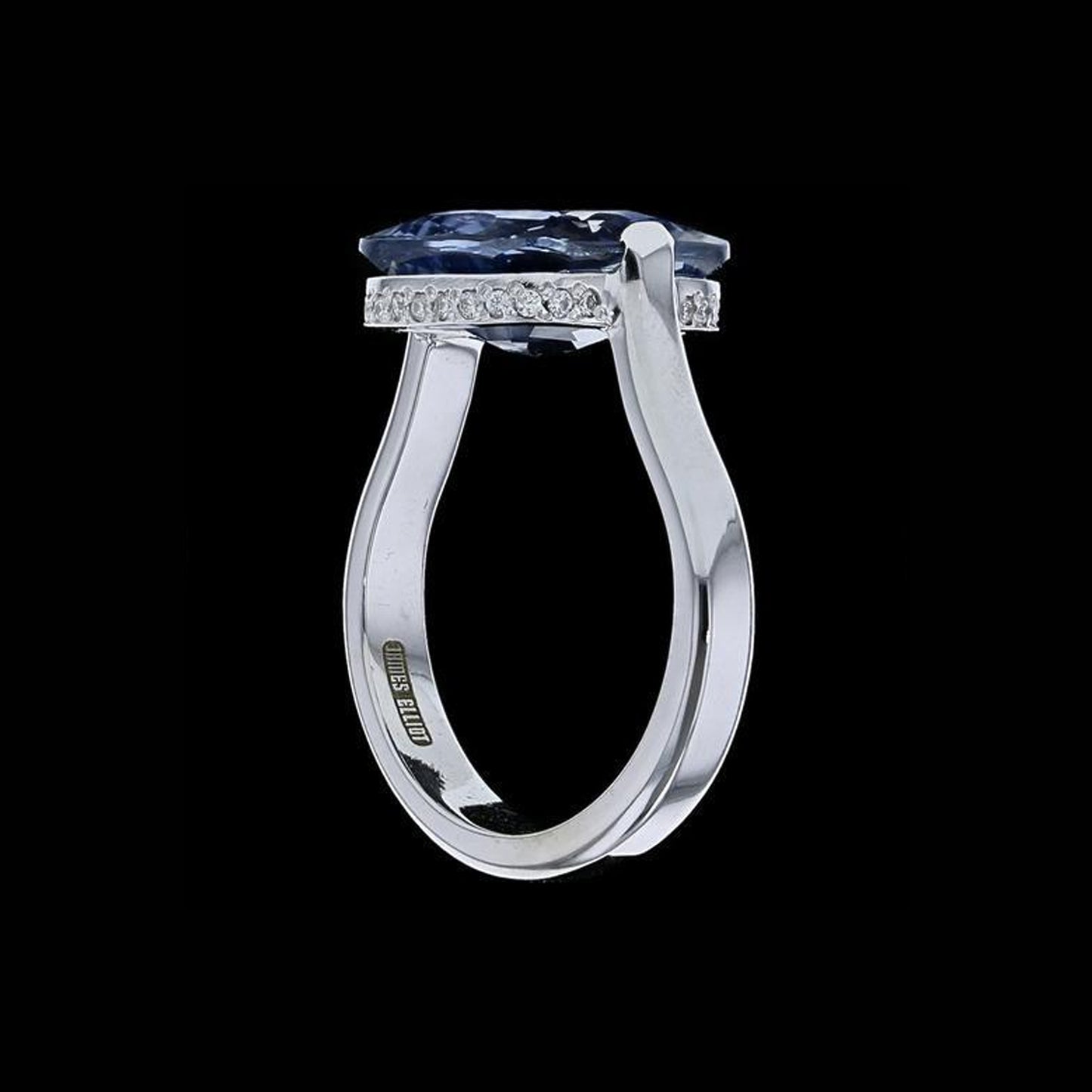 Ring Naked Cushion Sapphire