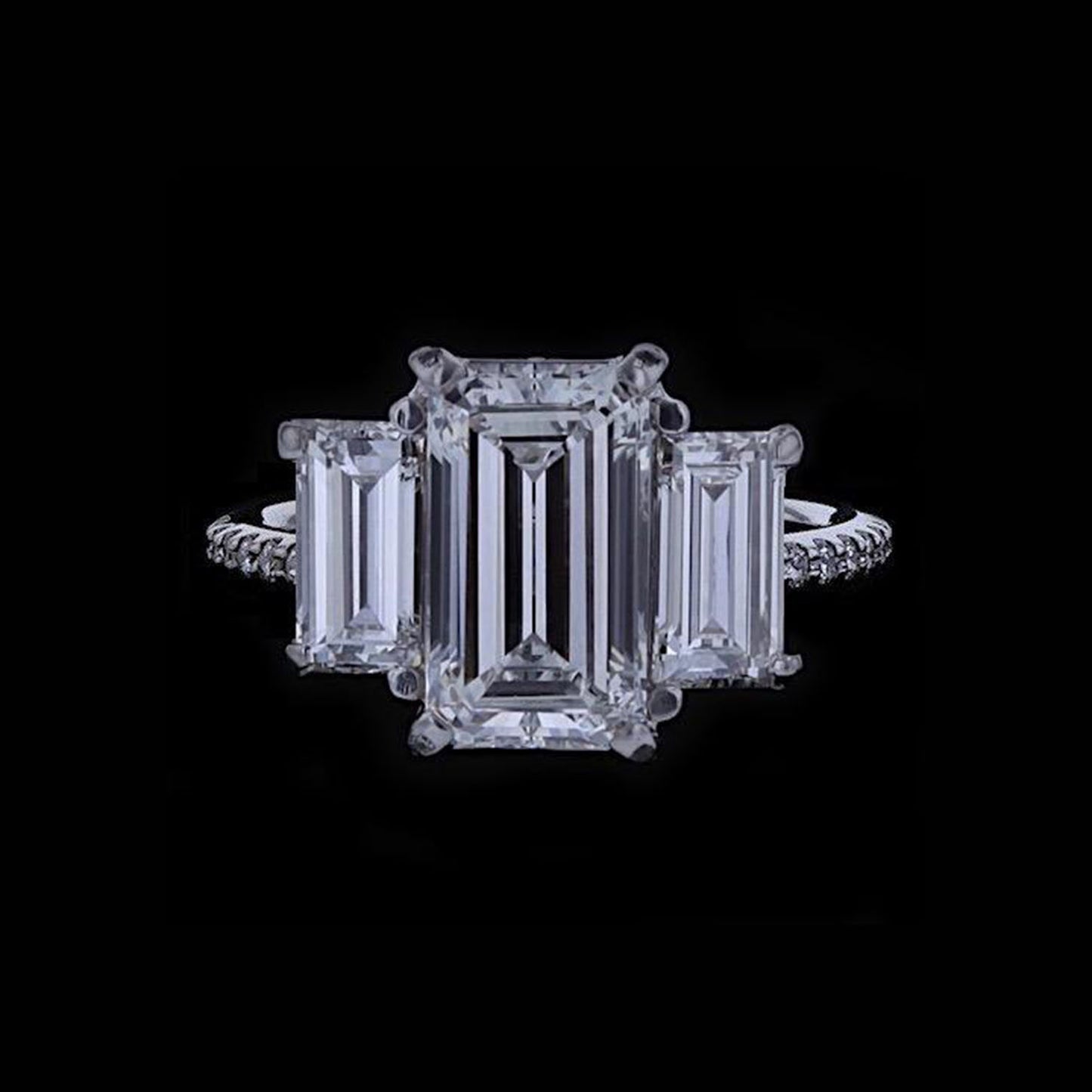 Ring Simple 3 Emerald Trapezoid 2.4