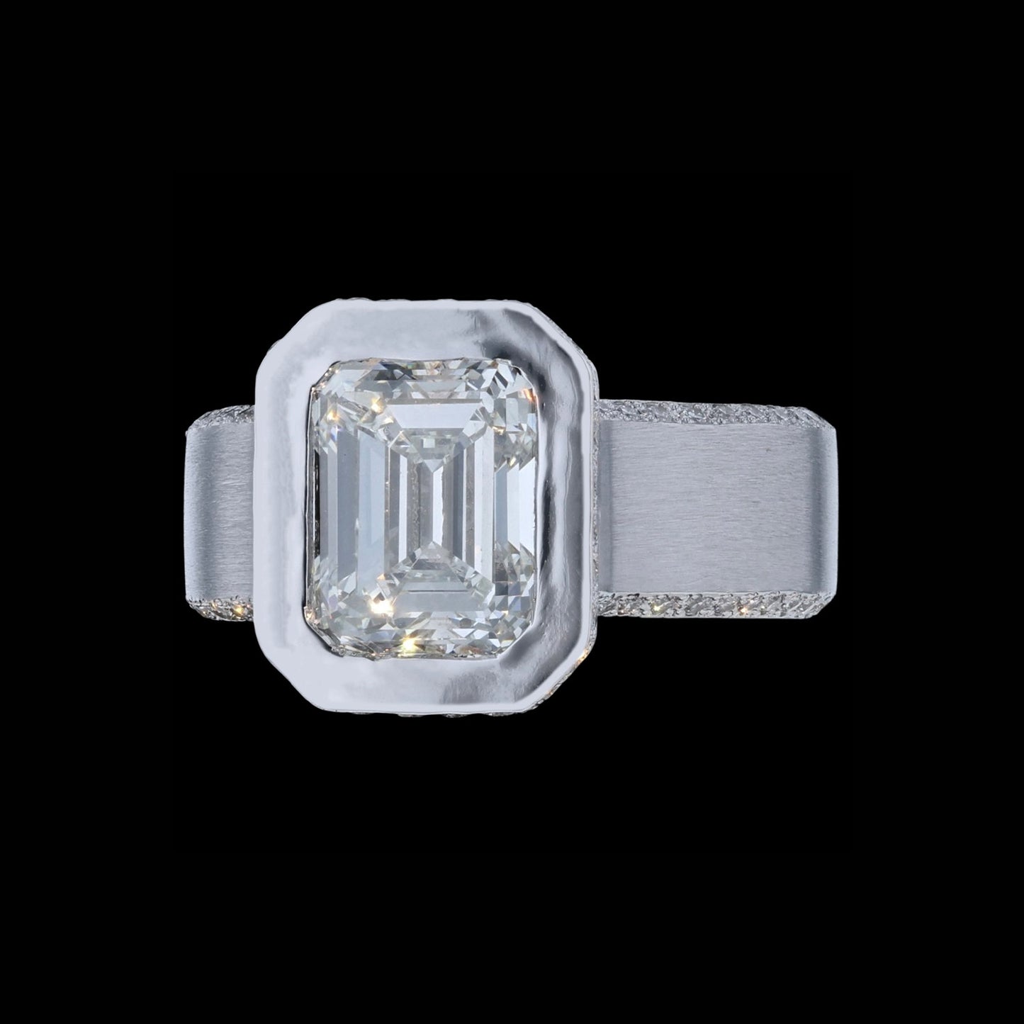 Ring Solid Emerald