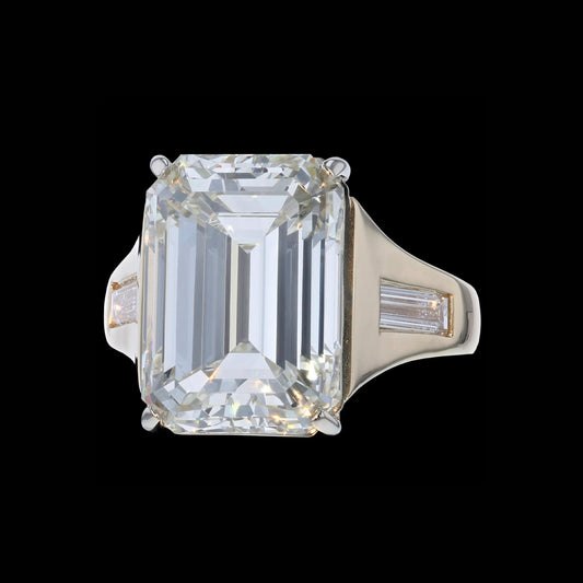 Ring Cloud Emerald Diamond