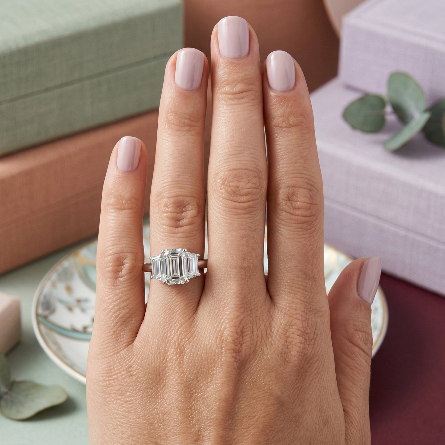 Ring Simple 3 Emerald Trapezoid 2.45