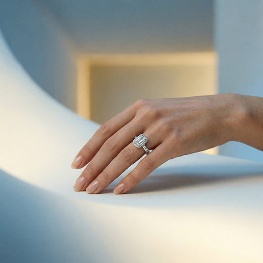 Ring Cloud Emerald Baguette