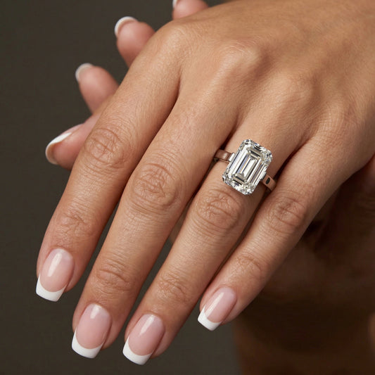 Ring Cloud Emerald Diamond