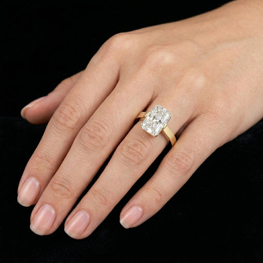 Ring Cloud Radiant Diamond