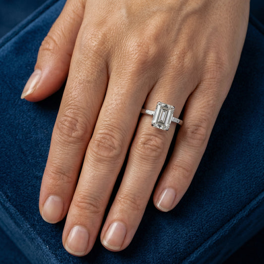 Ring Love Emerald Diamond