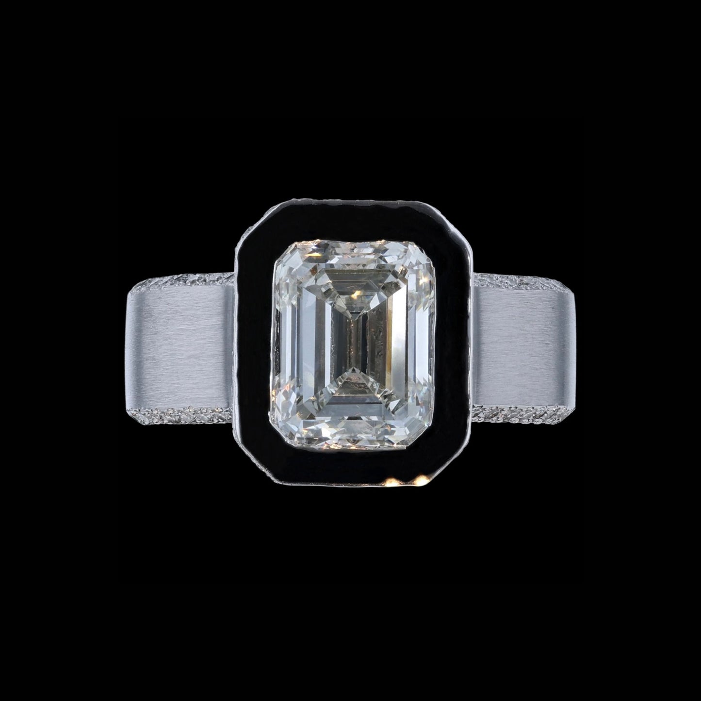 Ring Solid Emerald