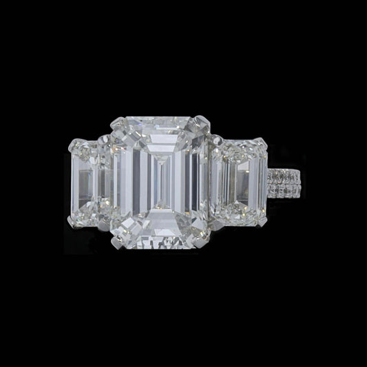 Ring Simple 3 Emerald Diamonds